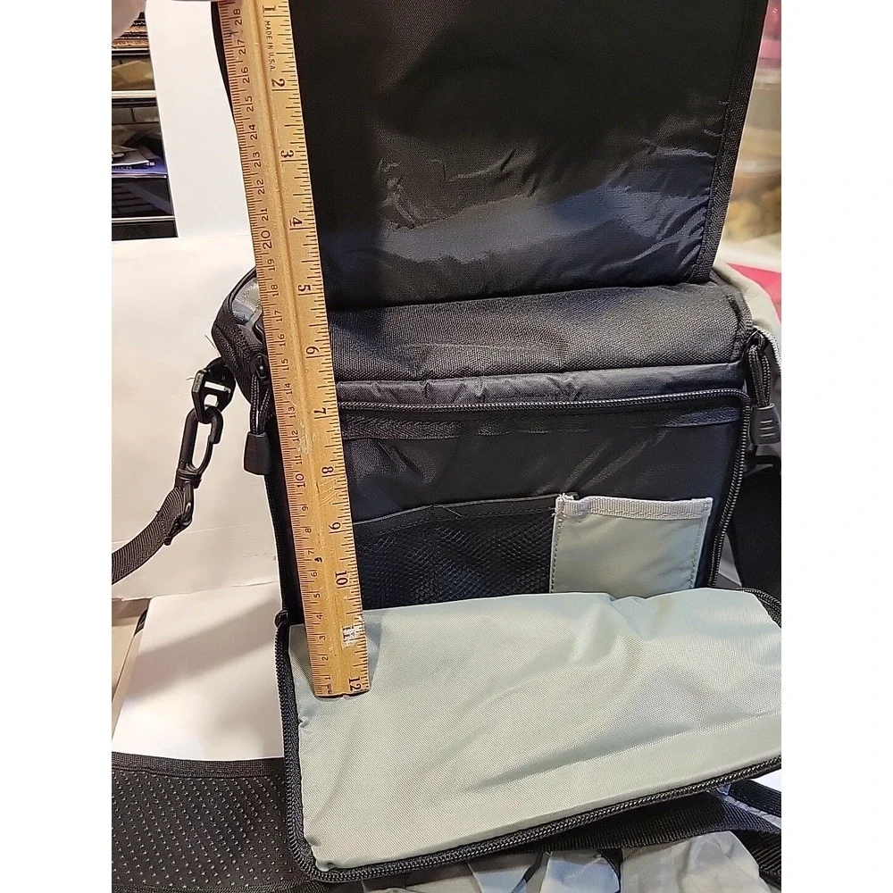Lowepro Universal DSLR Camera Bag w/ Strap + Rain Cover Black